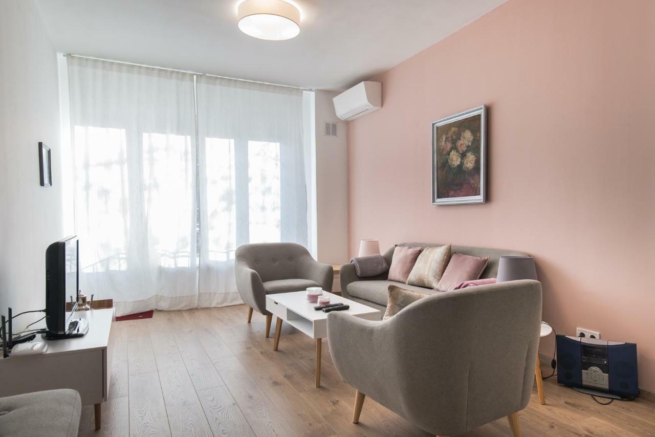 Chic And Spacious Apartment In Central Sofia - Patriarh Evtimiy By Flat Mаnager Ngoại thất bức ảnh