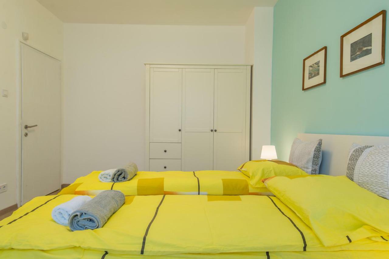Chic And Spacious Apartment In Central Sofia - Patriarh Evtimiy By Flat Mаnager Ngoại thất bức ảnh