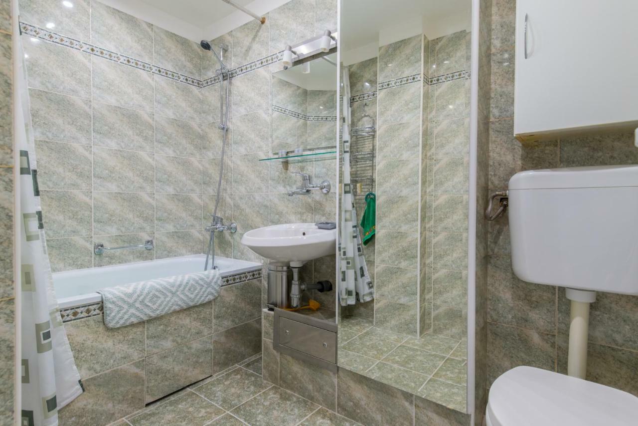 Chic And Spacious Apartment In Central Sofia - Patriarh Evtimiy By Flat Mаnager Ngoại thất bức ảnh